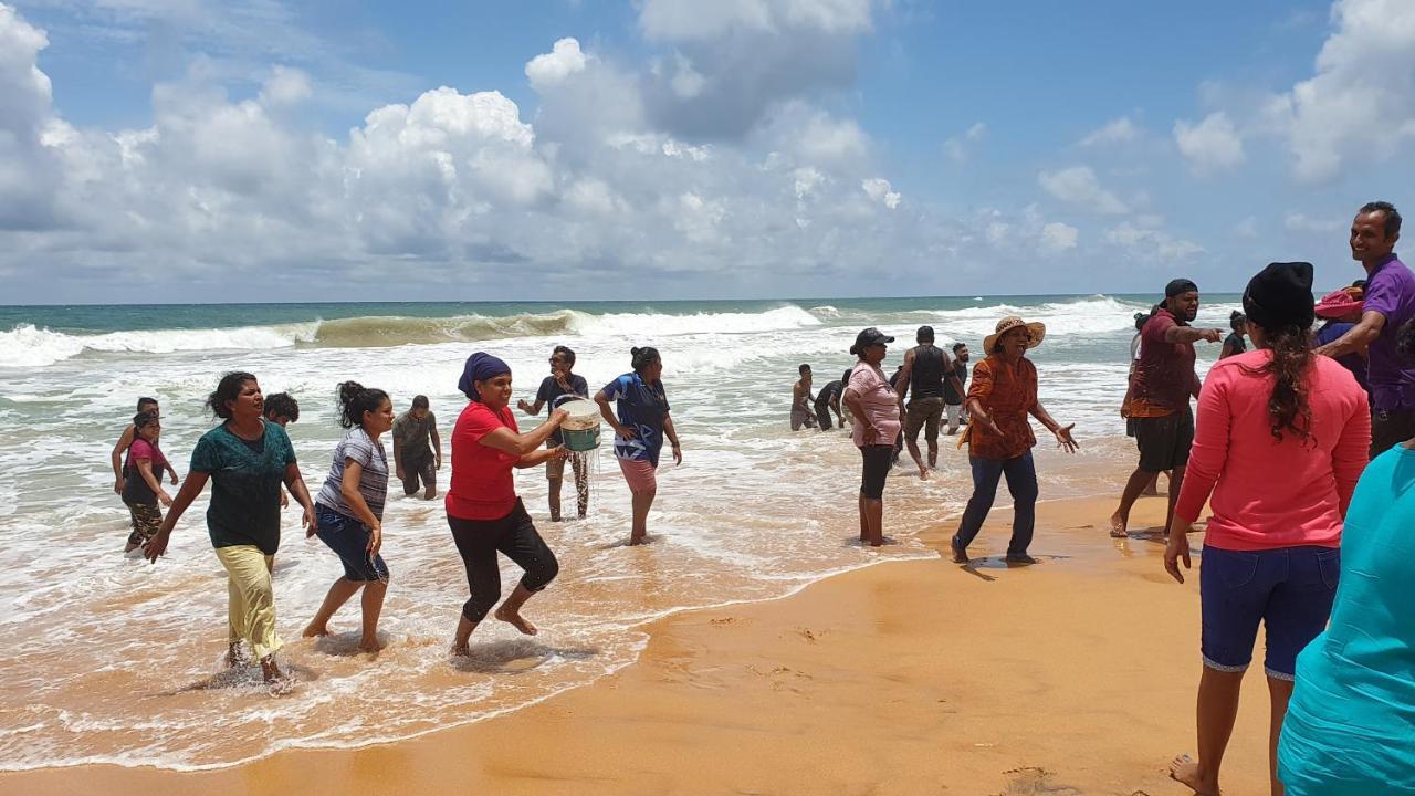 Lavanga Beach 히카두와 외부 사진